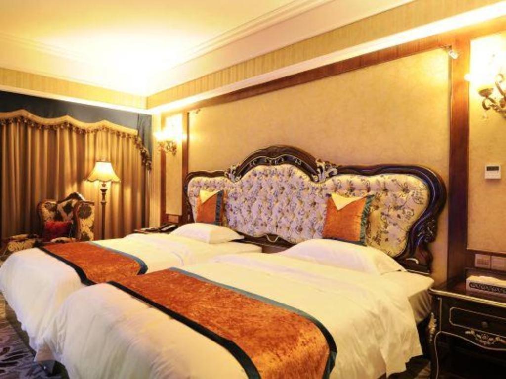 Chengdu French Theme Gold Palace Экстерьер фото