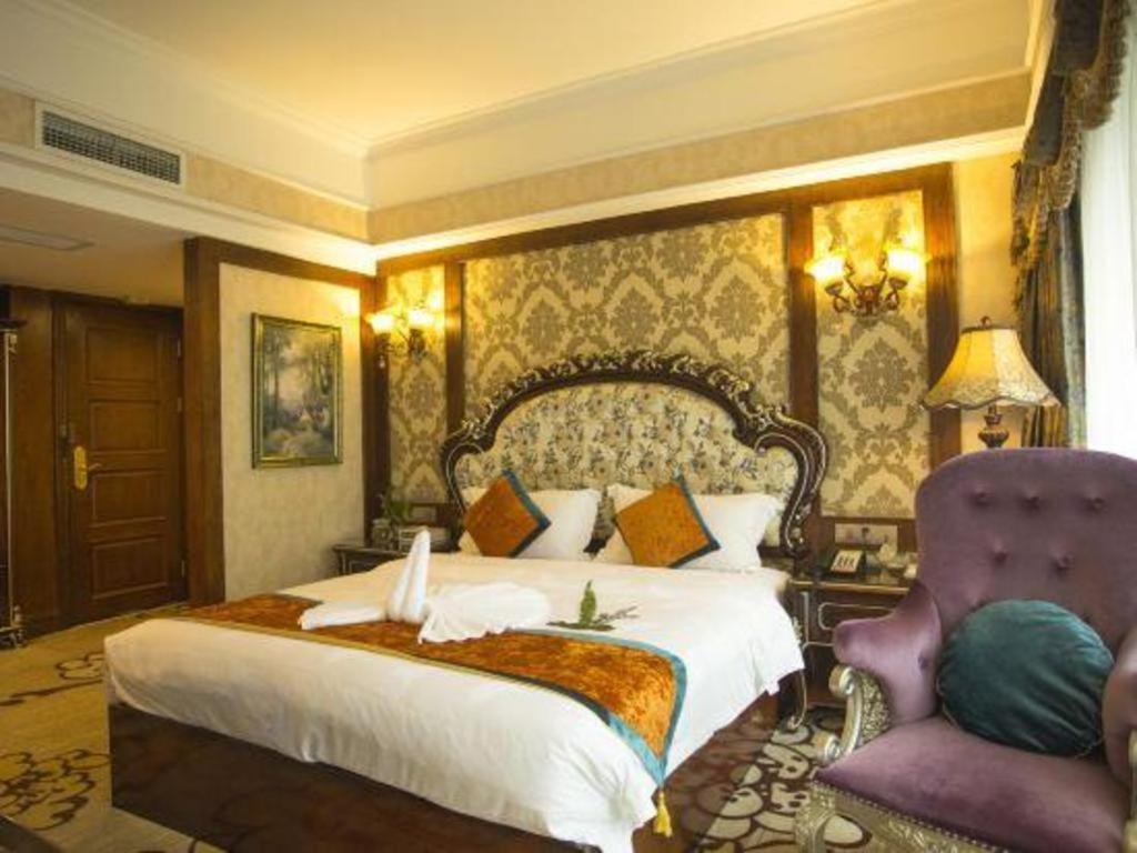 Chengdu French Theme Gold Palace Экстерьер фото